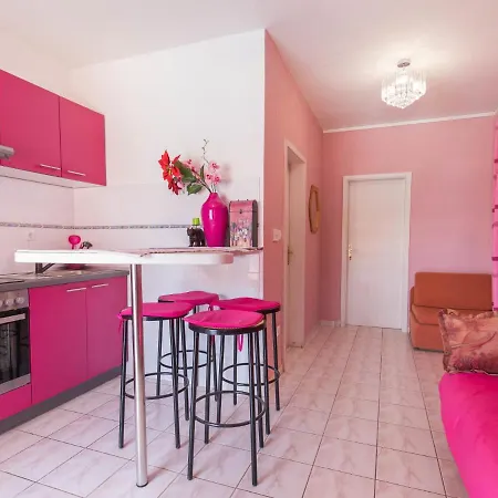 Pinky-1 By Interhome
